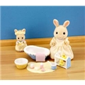 Sylvanian Families Bath Time With Mother