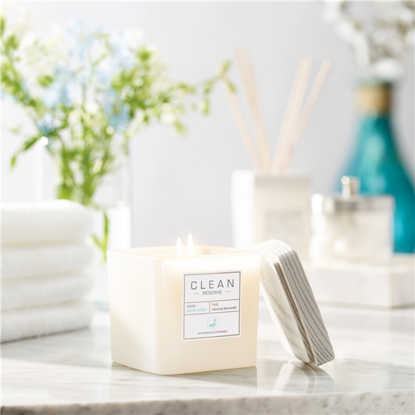 Clean Reserve Warm Cotton Scented Candle (Bilde 2 av 4)