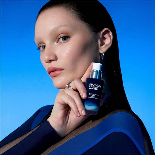 Blue Retinol Night Serum (Bilde 9 av 10)