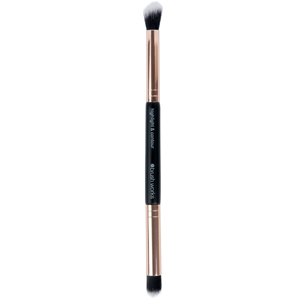 Brushworks Highlight & Contour Brush