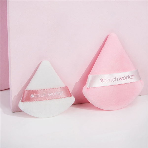 Brushworks Triangular Powder Puff Duo (Bilde 3 av 4)