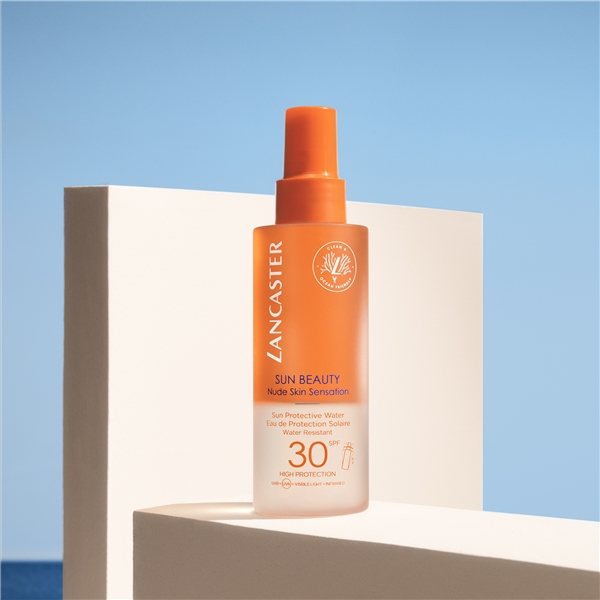 Lancaster SPF30 Sun Beauty Sun Protective Water (Bilde 3 av 3)