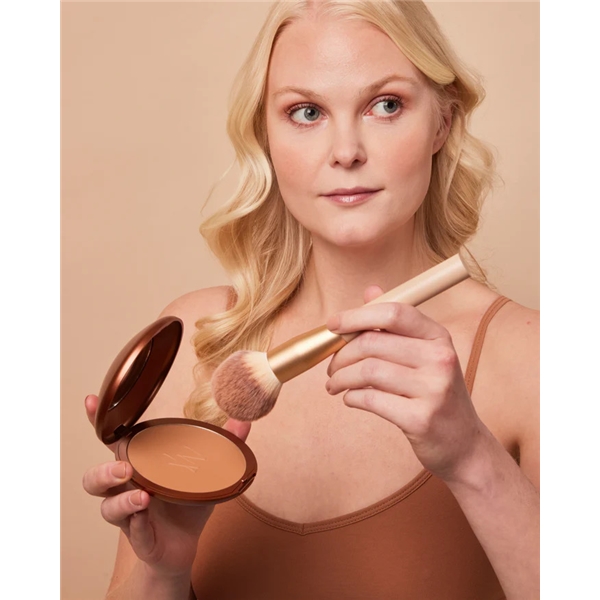 Ida Warg Silk Bronzer (Bilde 2 av 4)