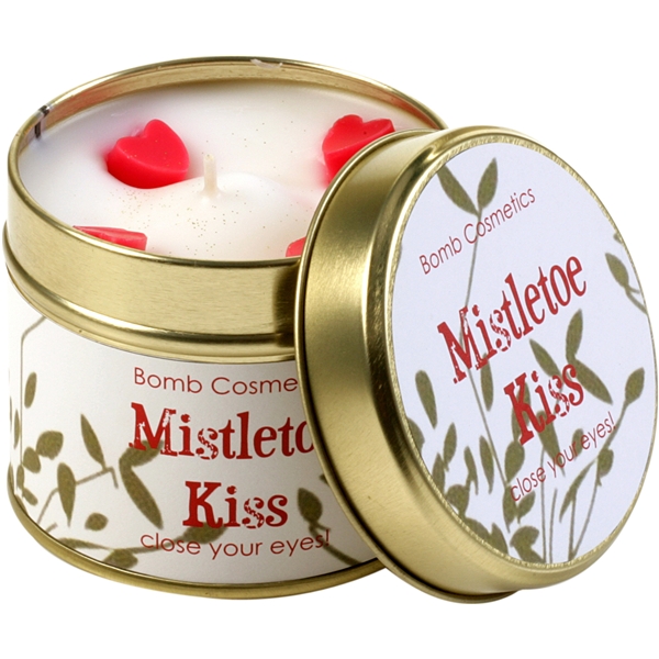 Mistletoe Kiss Candle - Close Your Eyes