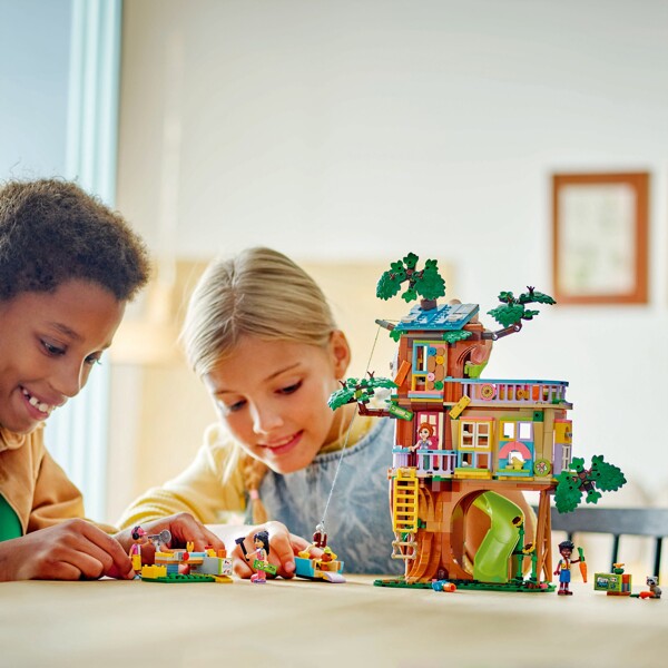 42652 LEGO Friends Vennskapstrehytte (Bilde 5 av 6)