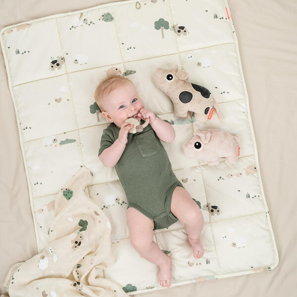 Done by Deer Play Mat Tiny Farm Sand (Bilde 3 av 4)