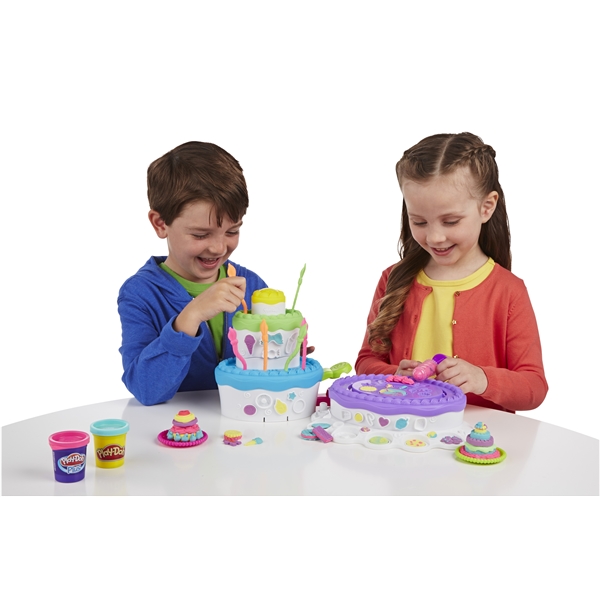 Play-Doh Sweet Shoppe Cake Mountain (Bilde 3 av 4)