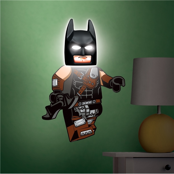 LEGO Movie 2 Batman Mask Night Light w/Sticker (Bilde 3 av 4)