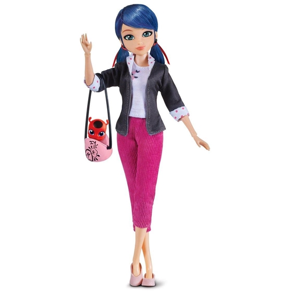 Miraculous Core Fashion Doll Marinette (Bilde 2 av 2)