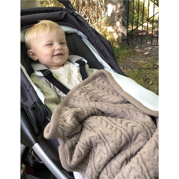 Vinter & Bloom Pledd Cuddly Almond Beige (Bilde 3 av 9)