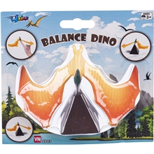 4 barn balanserer Dino med støtte